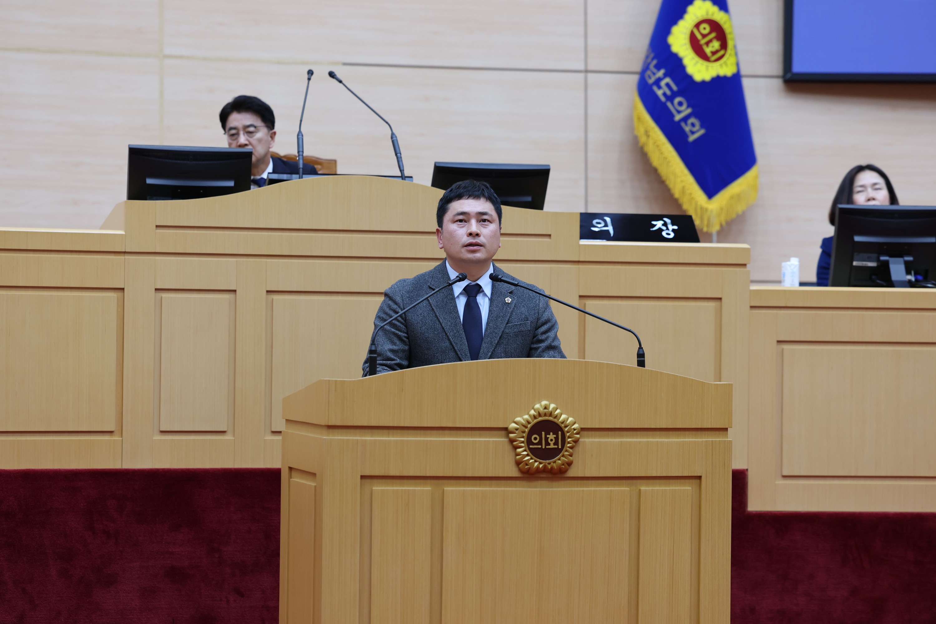 제387회 임시회 제2차 본회의 첨부이미지 : 25년02월14일 제387회 임시회 제2차 본회의 - 122.jpg