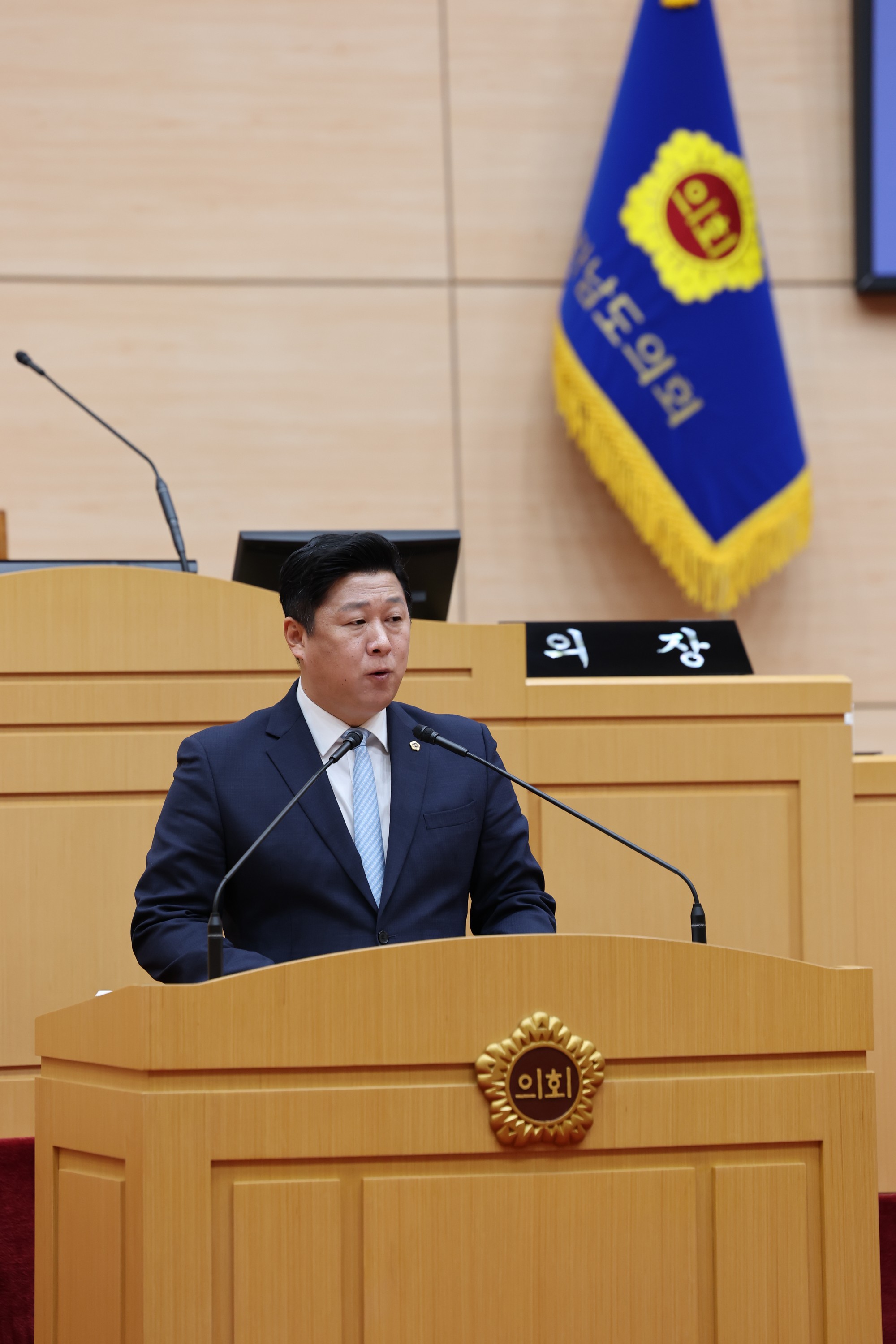 제387회 임시회 제2차 본회의 첨부이미지 : 25년02월14일 제387회 임시회 제2차 본회의 - 040.jpg