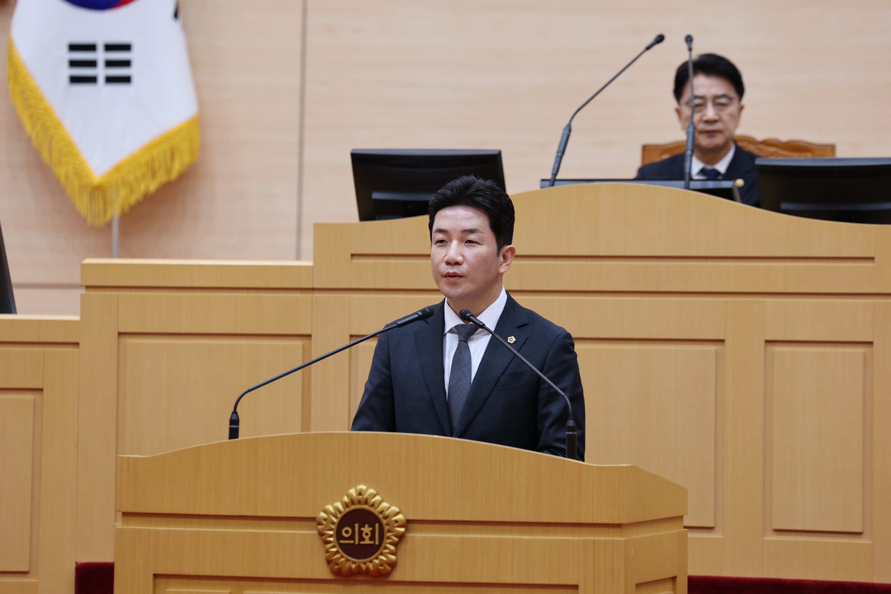 제387회 임시회 제2차 본회의 첨부이미지 : 25년02월14일 제387회 임시회 제2차 본회의 - 075.jpg