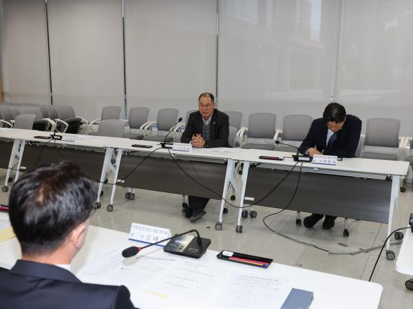 지역 및 인구감소 대응 연구회 간담회 첨부이미지 : 25년02월14일 지역 및 인구감소 대응 연구회 간담회 - 007.jpg