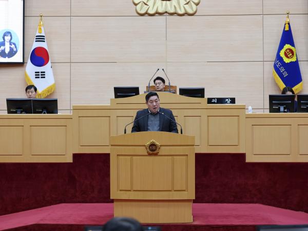 제387회 임시회 제2차 본회의 첨부이미지 : 25년02월14일 제387회 임시회 제2차 본회의 - 035.jpg