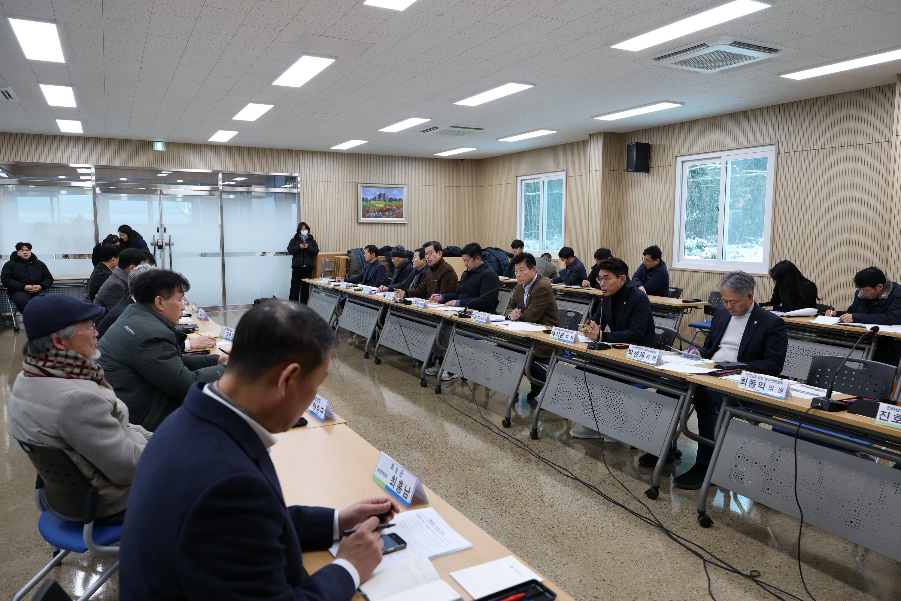 제387회 임시회 농수산위원회 현지활동 첨부이미지 : 25년02월07일 제387회 임시회 농수산위원회 현지활동 - 029.jpg