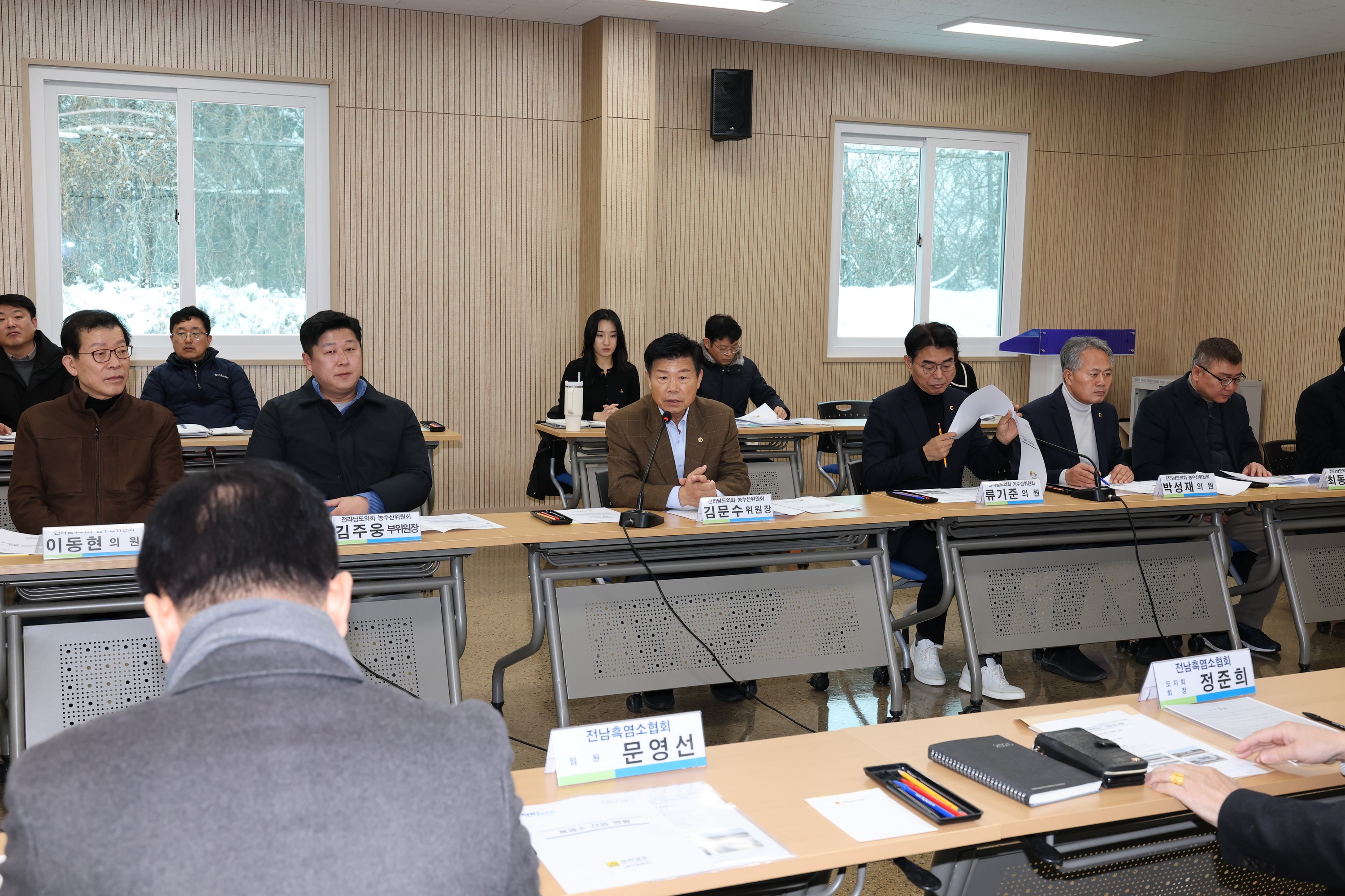 제387회 임시회 농수산위원회 현지활동 첨부이미지 : 25년02월07일 제387회 임시회 농수산위원회 현지활동 - 002.jpg
