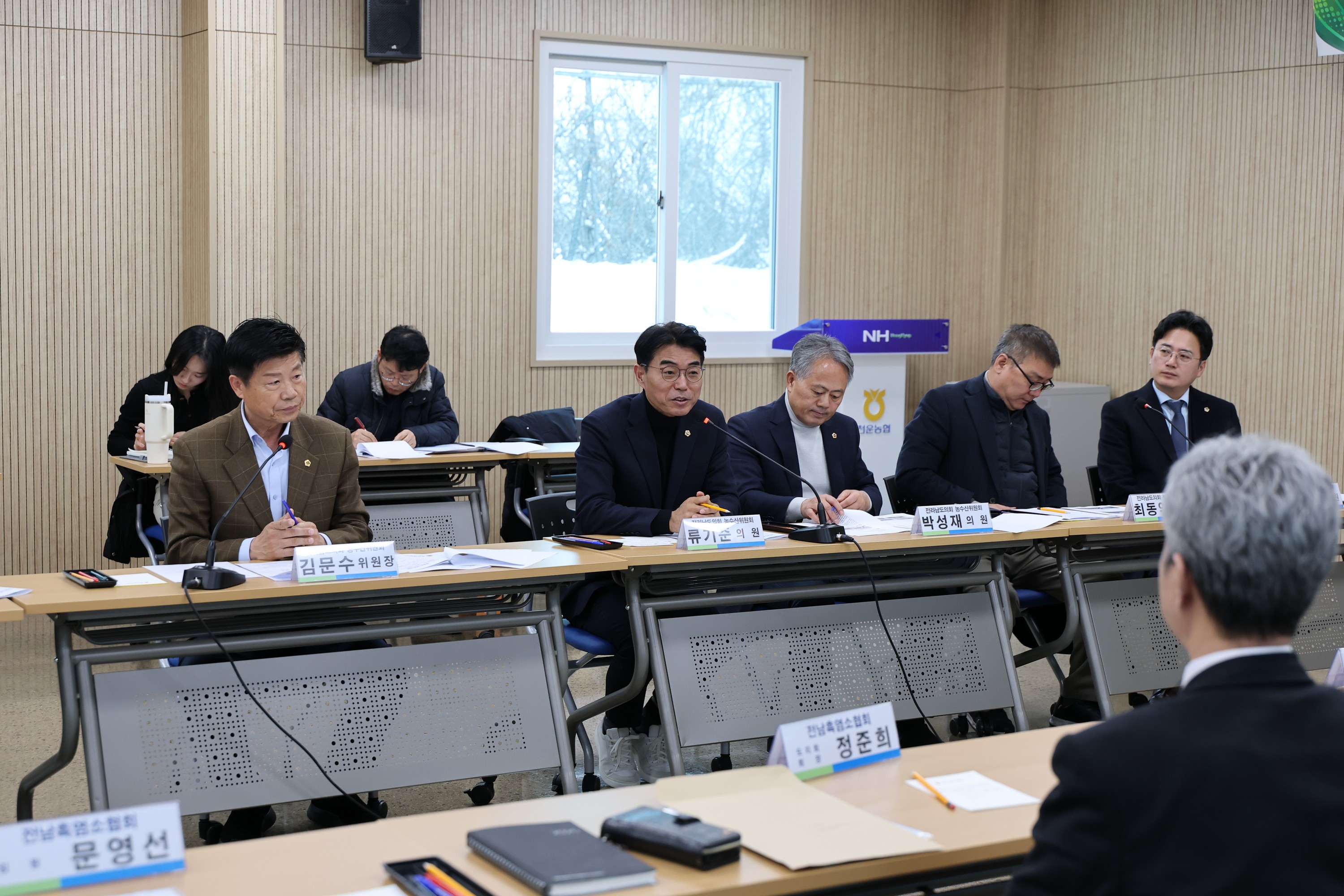 제387회 임시회 농수산위원회 현지활동 첨부이미지 : 25년02월07일 제387회 임시회 농수산위원회 현지활동 - 024.jpg