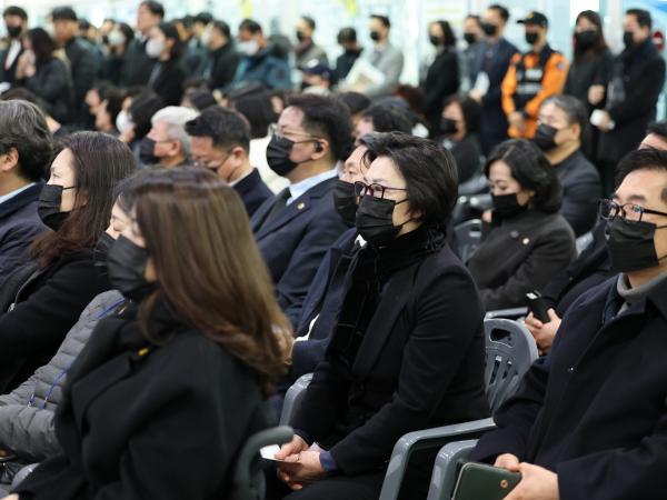 제주항공 여객기 참사 희생자 49재 합동위령제 첨부이미지 : 25년02월15일 제주항공 여객기 참사 희생자 49재 합동위령제 - 017.jpg