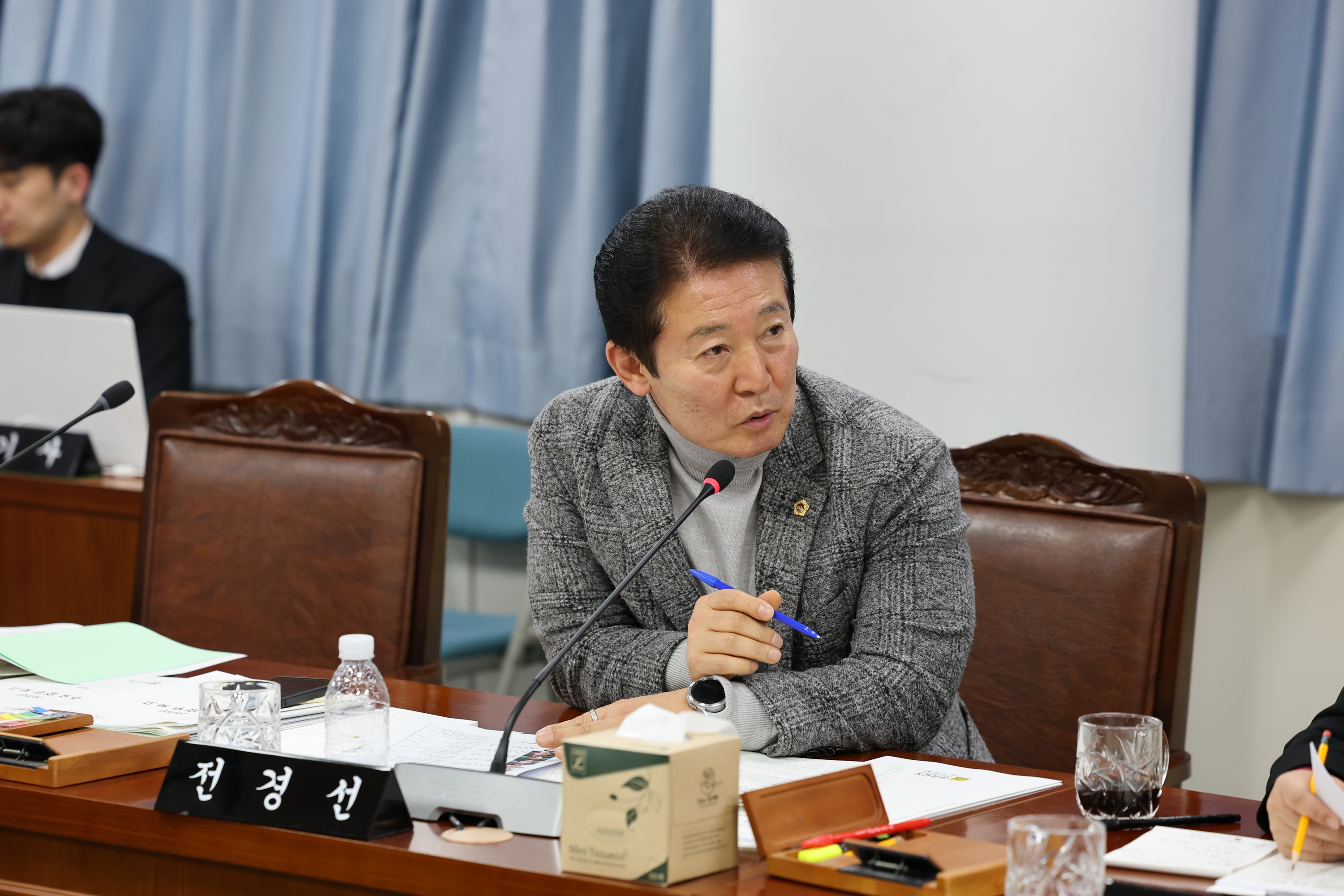 제387회 임시회 기획행정위원회 업무보고 등 회의 첨부이미지 : 25년02월13일 제387회 임시회 기획행정위원회 업무보고 등 회의 - 056.jpg