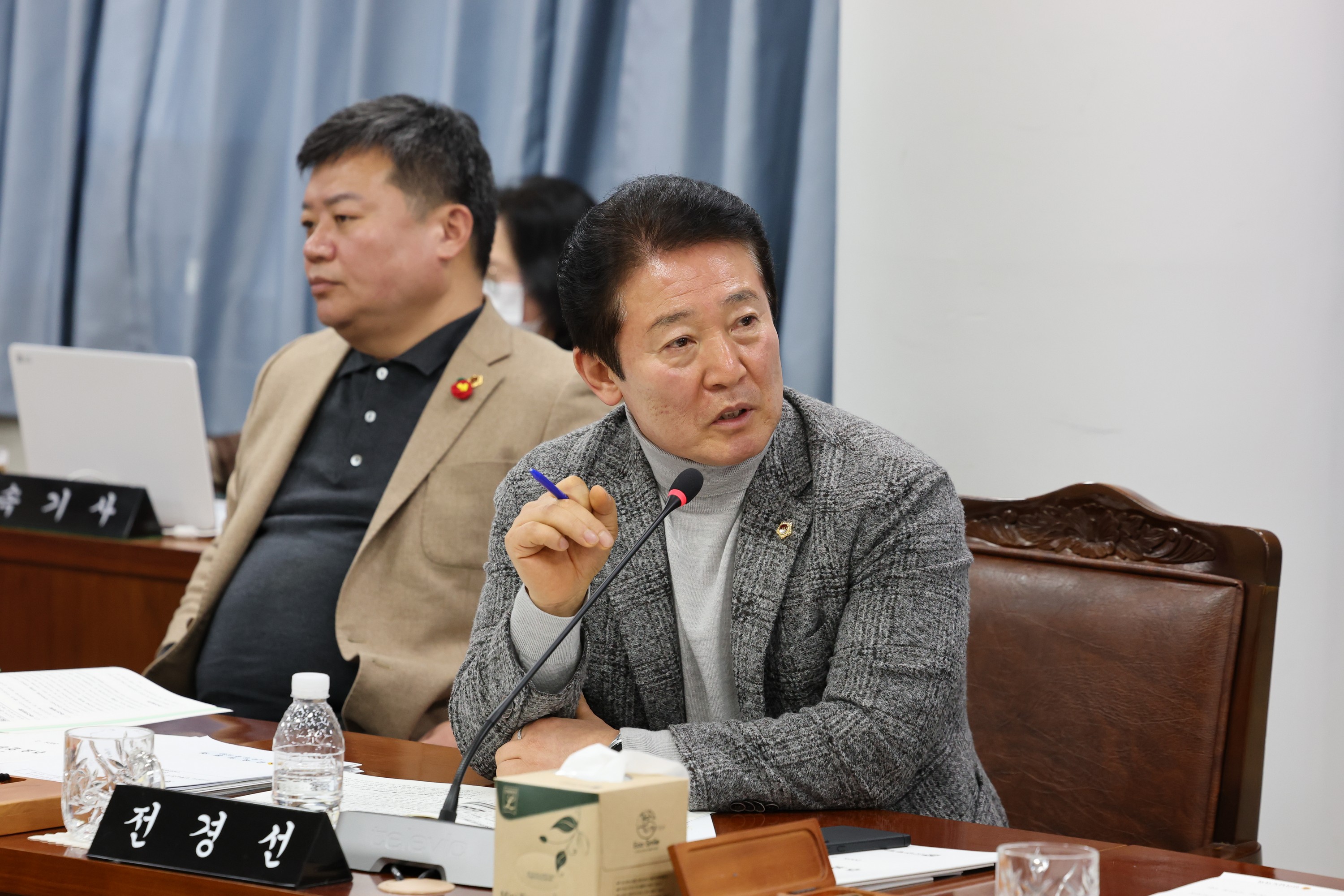 제387회 임시회 기획행정위원회 업무보고 등 회의 첨부이미지 : 25년02월13일 제387회 임시회 기획행정위원회 업무보고 등 회의 - 020.jpg