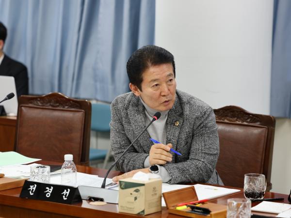 제387회 임시회 기획행정위원회 업무보고 등 회의 첨부이미지 : 25년02월13일 제387회 임시회 기획행정위원회 업무보고 등 회의 - 056.jpg