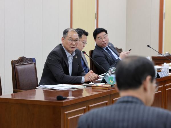제387회 임시회 경제관광문화위원회 업무보고 등 회의 첨부이미지 : 25년02월13일 제387회 임시회 경제관광문화위원회 업무보고 등 회의 - 036.jpg