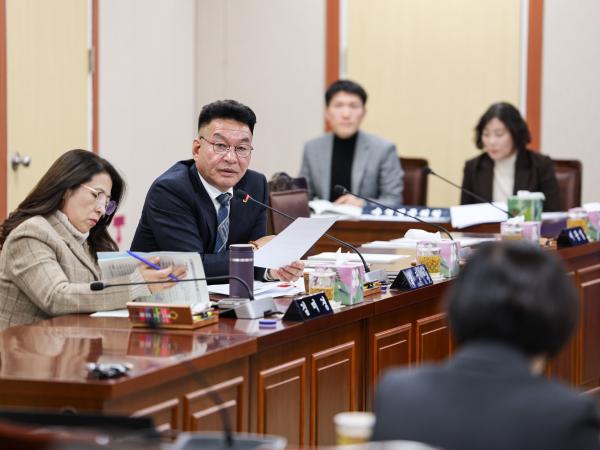 제387회 임시회 보건복지환경위원회 회의 첨부이미지 : 25년02월06일 제387회 임시회 보건복지환경위원회 회의_46.jpg
