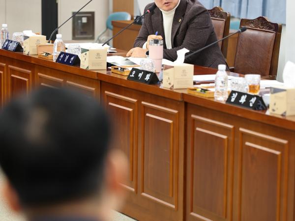 제387회 임시회 기획행정위원회 업무보고 등 회의 첨부이미지 : 25년02월05일 제387회 임시회 기획행정위원회 업무보고 등 회의 - 049.jpg