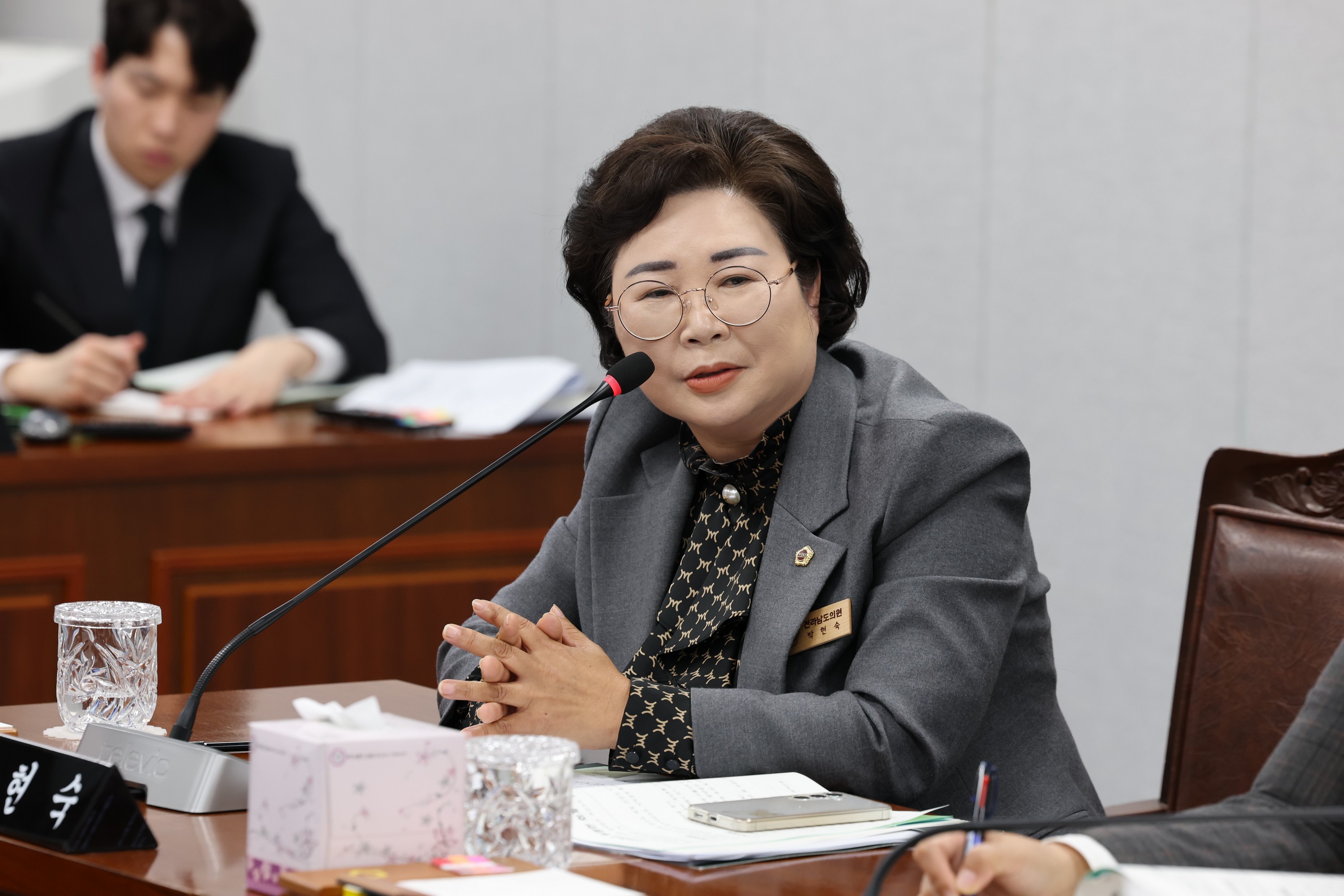 제387회 임시회 의회운영위원회 업무보고 등 회의 첨부이미지 : 25년02월05일 제387회 임시회 의회운영위원회 업무보고 등 회의 - 058.jpg