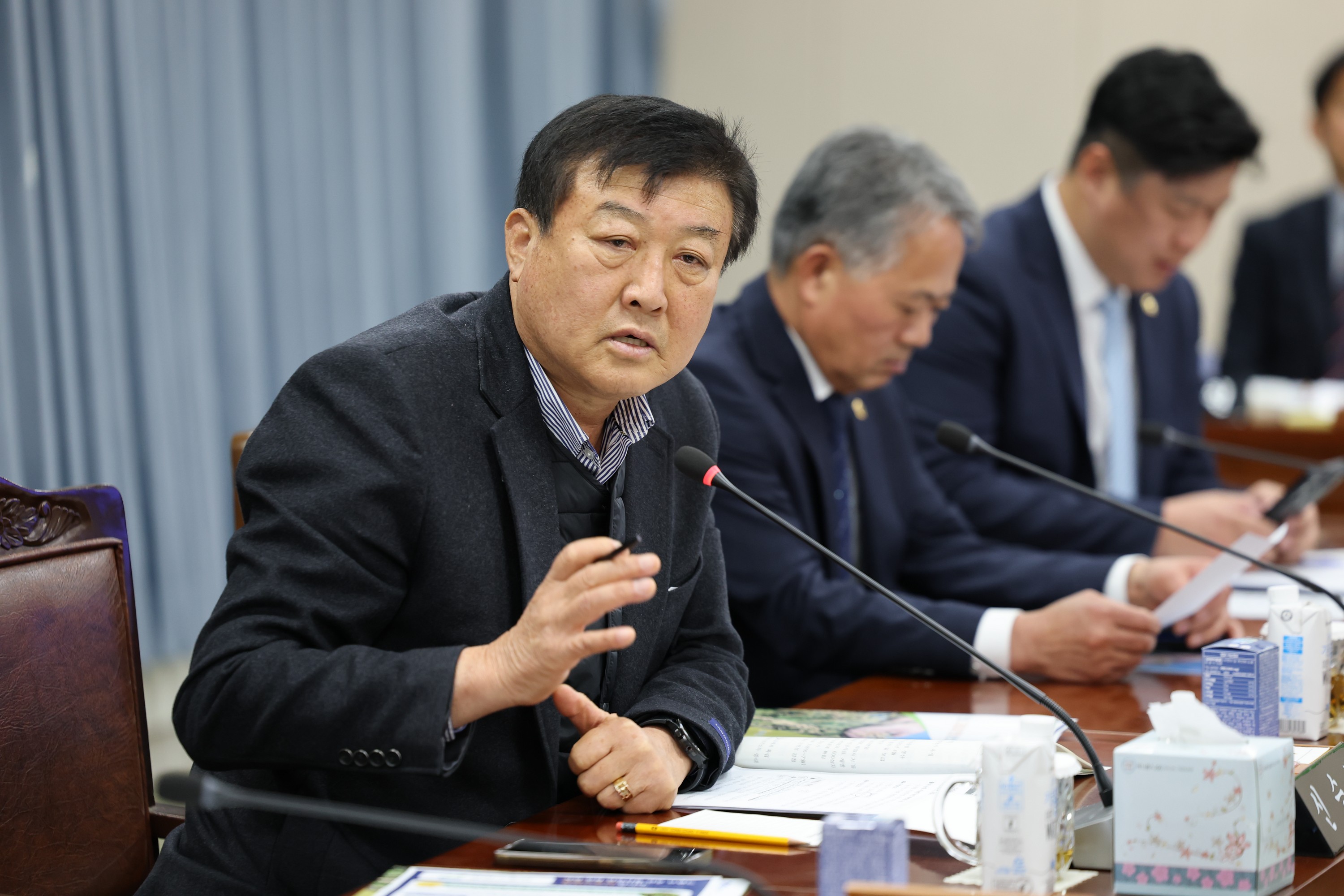 제387회 임시회 농수산위원회 업무보고 등 회의 첨부이미지 : 25년02월05일 제387회 임시회 농누산위원회 업무보고 등 회의 - 058.jpg