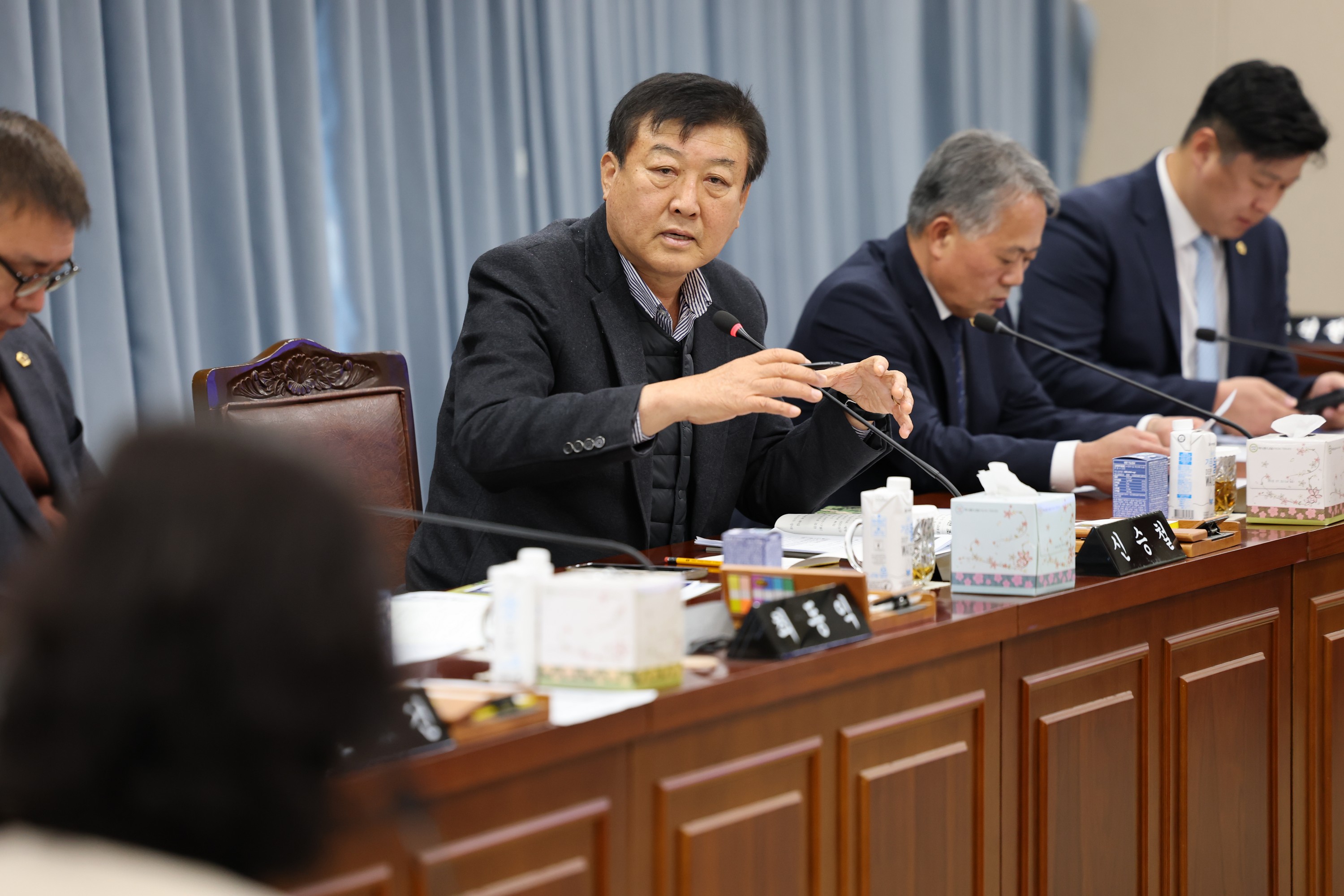 제387회 임시회 농수산위원회 업무보고 등 회의 첨부이미지 : 25년02월05일 제387회 임시회 농누산위원회 업무보고 등 회의 - 056.jpg