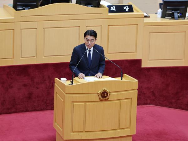 제387회 임시회 제1차 본회의 첨부이미지 : 25년02월05일 제387회 임시회 제1차 본회의 - 050.jpg