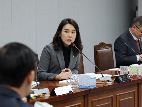 제387회 임시회 의회운영위원회 업무보고 등 회의 첨부이미지 : 25년02월05일 제387회 임시회 의회운영위원회 업무보고 등 회의 - 034.jpg