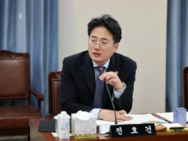 제387회 임시회 농수산위원회 업무보고 등 회의 첨부이미지 : 25년02월05일 제387회 임시회 농누산위원회 업무보고 등 회의 - 083.jpg