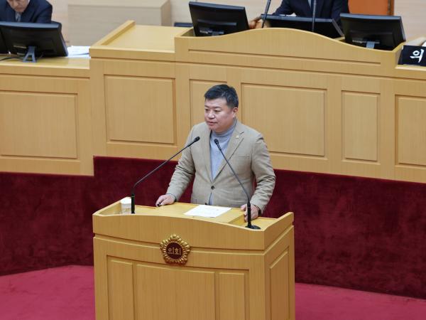 제387회 임시회 제1차 본회의 첨부이미지 : 25년02월05일 제387회 임시회 제1차 본회의 - 032.jpg