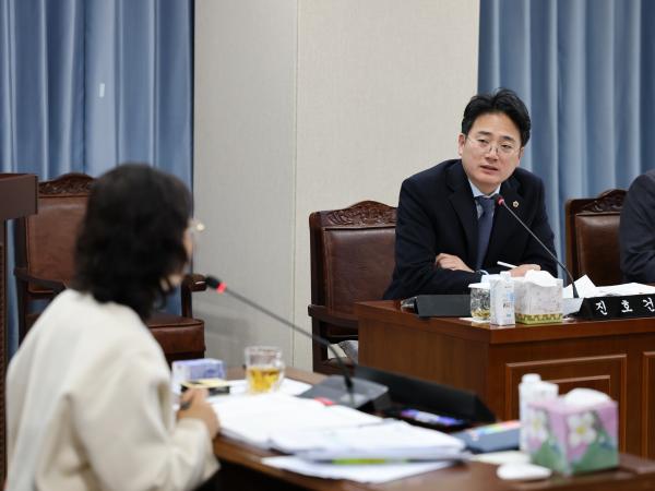 제387회 임시회 농수산위원회 업무보고 등 회의 첨부이미지 : 25년02월05일 제387회 임시회 농누산위원회 업무보고 등 회의 - 093.jpg