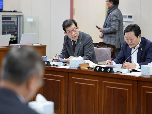 제387회 임시회 농수산위원회 업무보고 등 회의 첨부이미지 : 25년02월05일 제387회 임시회 농누산위원회 업무보고 등 회의 - 024.jpg