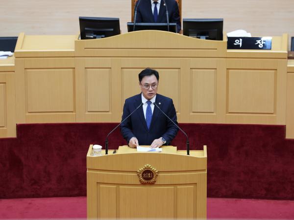 제387회 임시회 제1차 본회의 첨부이미지 : 25년02월05일 제387회 임시회 제1차 본회의 - 057.jpg