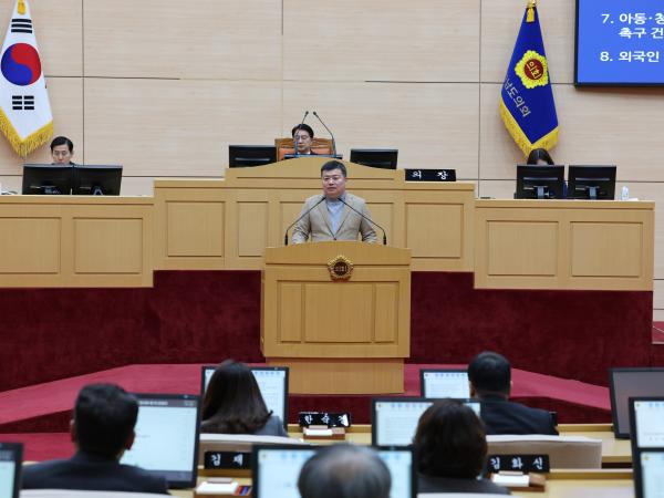 제387회 임시회 제1차 본회의 첨부이미지 : 25년02월05일 제387회 임시회 제1차 본회의 - 111.jpg