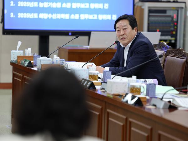 제387회 임시회 농수산위원회 업무보고 등 회의 첨부이미지 : 25년02월05일 제387회 임시회 농누산위원회 업무보고 등 회의 - 031.jpg