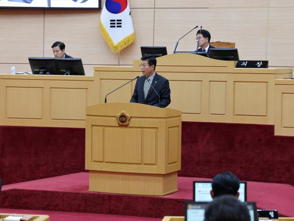 제387회 임시회 제1차 본회의 첨부이미지 : 25년02월05일 제387회 임시회 제1차 본회의 - 105.jpg