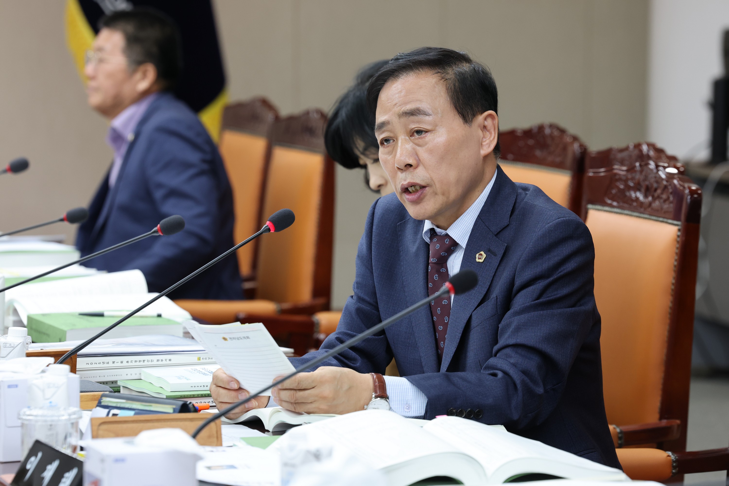 전라남도 2025년 제1회 추가경정예산안 심사 첨부이미지 : 25년04월22일 전라남도 2025년 제1회 추가경정예산안 심사 - 203.jpg