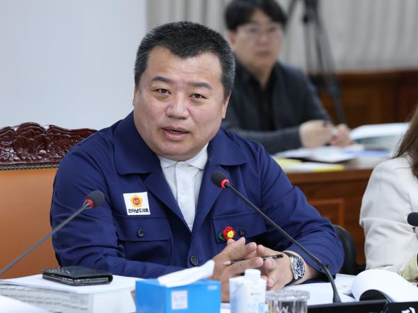 전라남도 2025년 제1회 추가경정예산안 심사 첨부이미지 : 25년04월22일 전라남도 2025년 제1회 추가경정예산안 심사 - 108.jpg