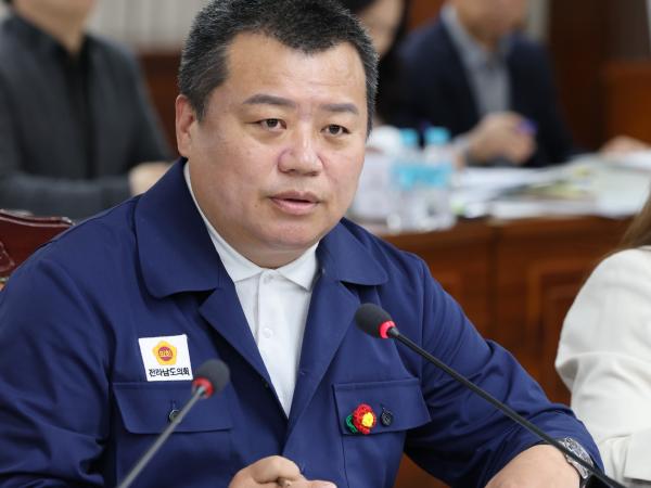 전라남도 2025년 제1회 추가경정예산안 심사 첨부이미지 : 25년04월22일 전라남도 2025년 제1회 추가경정예산안 심사 - 118.jpg