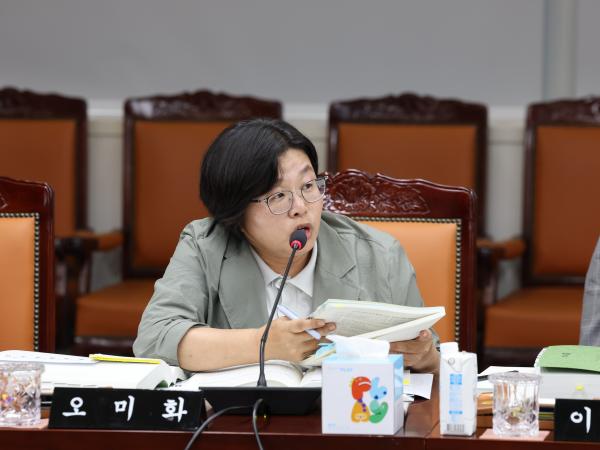 전라남도 2025년 제1회 추가경정예산안 심사 첨부이미지 : 25년04월22일 전라남도 2025년 제1회 추가경정예산안 심사 - 126.jpg
