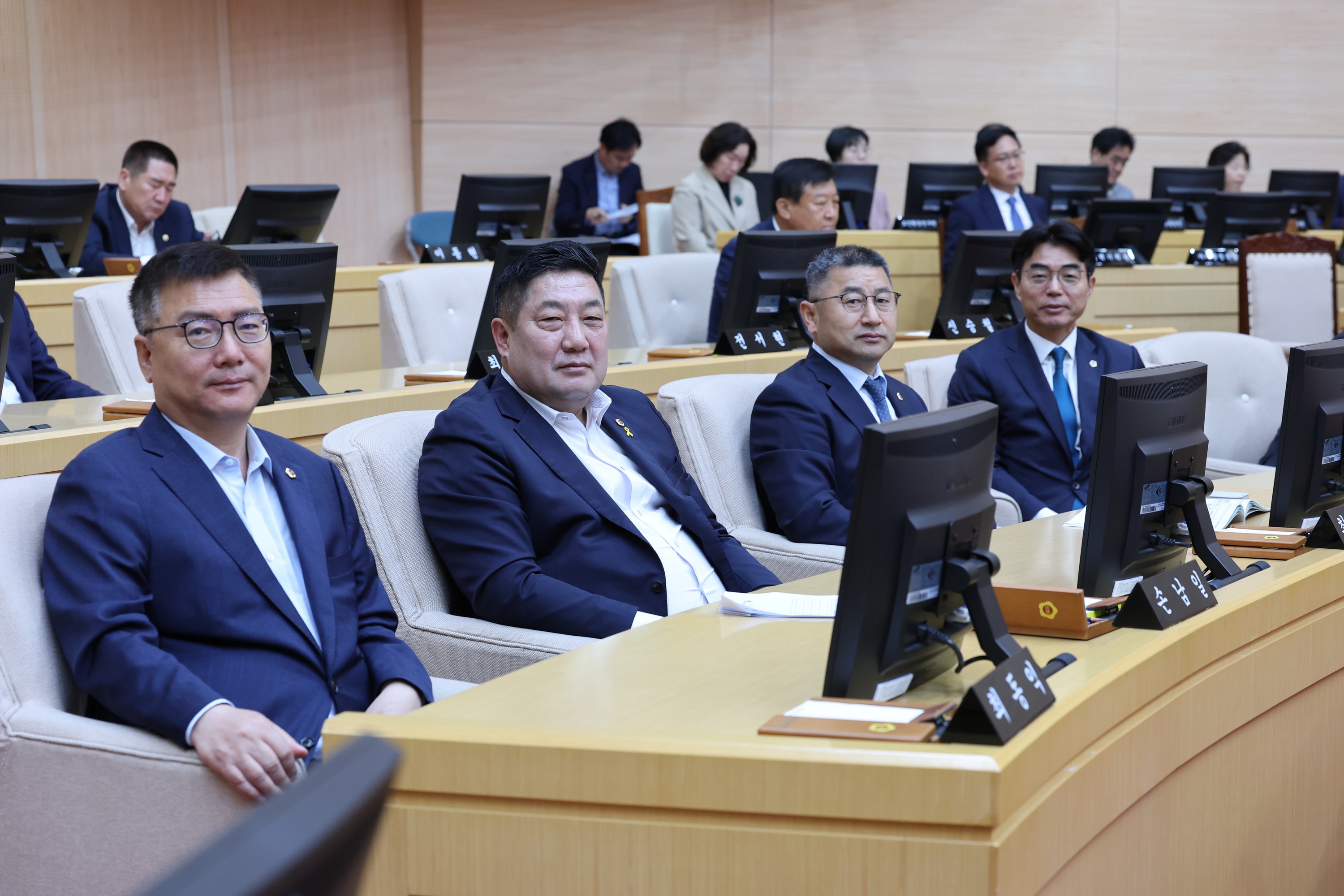 제389회 임시회 제2차 본회의 첨부이미지 : 25년04월25일 제389회 임시회 제2차 본회의 - 170.jpg