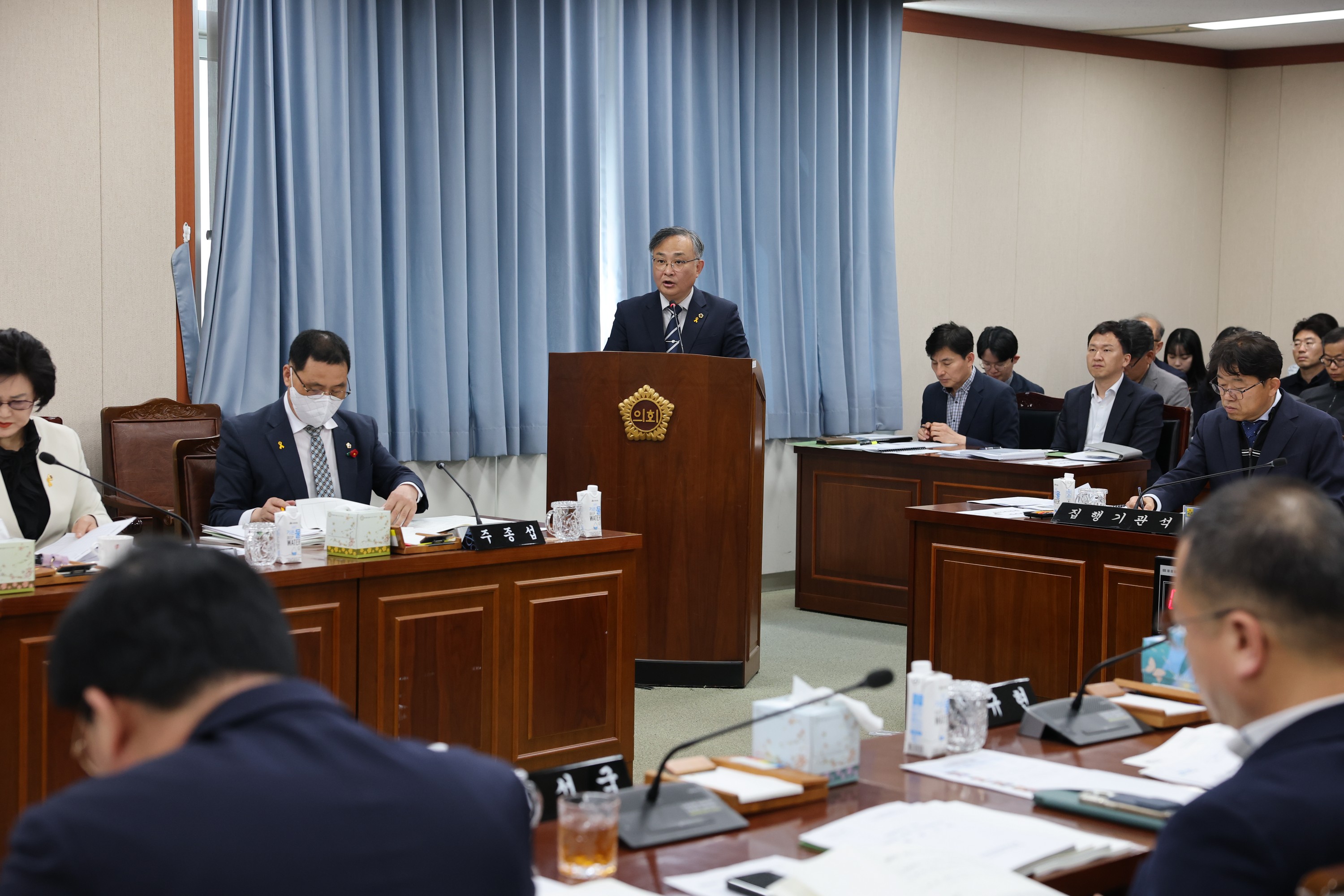 제389회 임시회 경제관광문화위원회 추경예산안 심사 첨부이미지 : 25년04월16일 제389회 임시회 경제관광문화위원회 추경예산안 심사 - 012.jpg