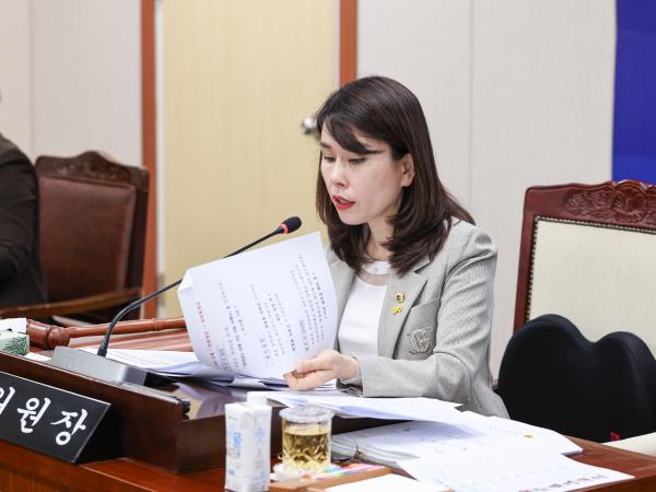 제389회 임시회 보건복지환경위원회 회의 첨부이미지 : 25년04월16일 제389회 임시회 보건복지환경위원회 회의_10.jpg