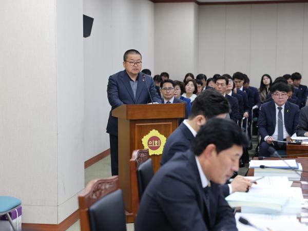 제389회 임시회 교육위원회 추경예산안 심사 첨부이미지 : 25년04월16일 제389회 임시회 교육위원회 추경예산안 심사 - 005.jpg