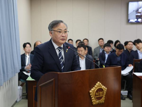 제389회 임시회 경제관광문화위원회 추경예산안 심사 첨부이미지 : 25년04월16일 제389회 임시회 경제관광문화위원회 추경예산안 심사 - 008.jpg