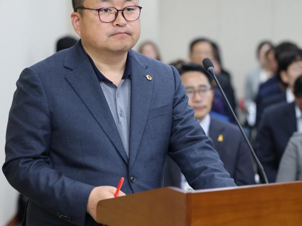 제389회 임시회 교육위원회 추경예산안 심사 첨부이미지 : 25년04월16일 제389회 임시회 교육위원회 추경예산안 심사 - 019.jpg