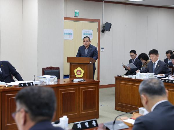 제389회 임시회 교육위원회 추경예산안 심사 첨부이미지 : 25년04월16일 제389회 임시회 교육위원회 추경예산안 심사 - 008.jpg