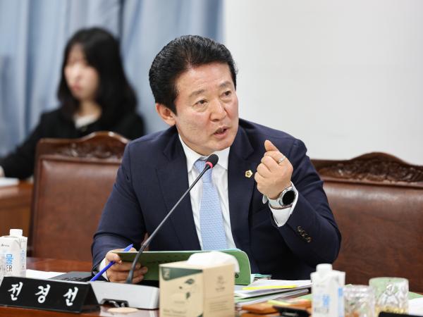 제389회 임시회 기획행정위원회 추경예산안 심사 첨부이미지 : 25년04월17일 제389회 임시회 기획행정위원회 추경예산안 심사_22.jpg
