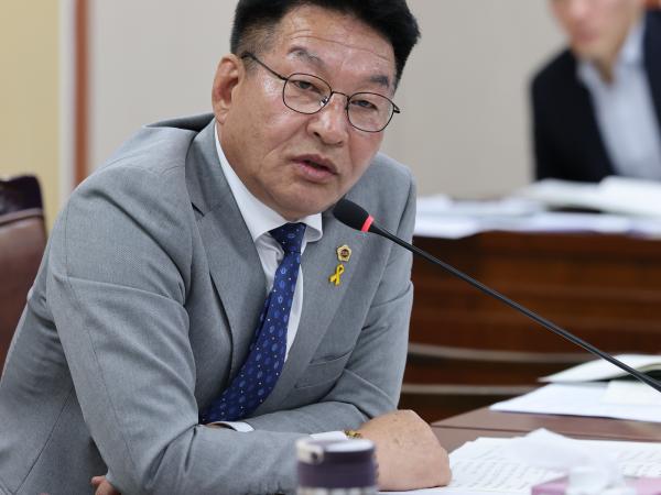 제389회 임시회 보건복지환경위원회 추경예산안 심사 첨부이미지 : 25년04월16일 제389회 임시회 보건복지환경위원회 추경예산안 심사 - 033.jpg