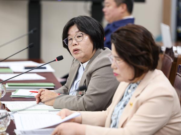 제389회 임시회 기획행정위원회 추경예산안 심사 (25년04월17일 기행위 회의실) 첨부이미지 : 25년04월17일 제389회 임시회 기획행정위원회 추경예산안 심사_43.jpg