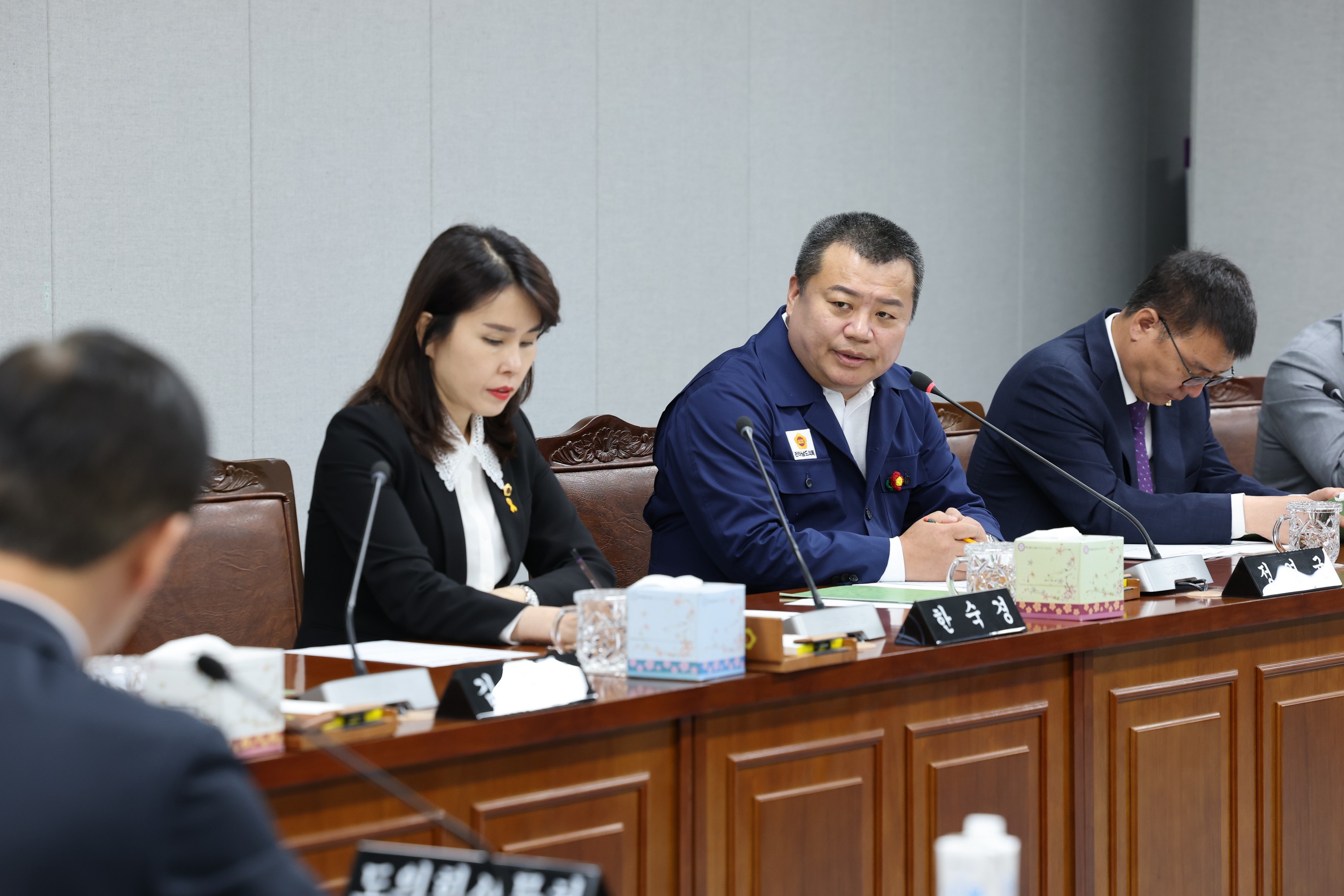 제389회 임시회 의회운영위원회 추경예산안심사 첨부이미지 : 25년04월15일 제389회 임시회 의회운영위원회 추경예산안 심사 -  035.jpg