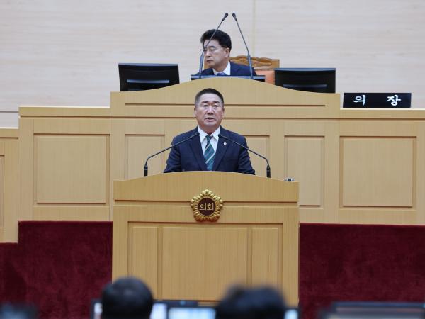 제389회 임시회 제1차 본회의 첨부이미지 : 25년04월15일 제389회 임시회 제1차 본회의 -  068.jpg