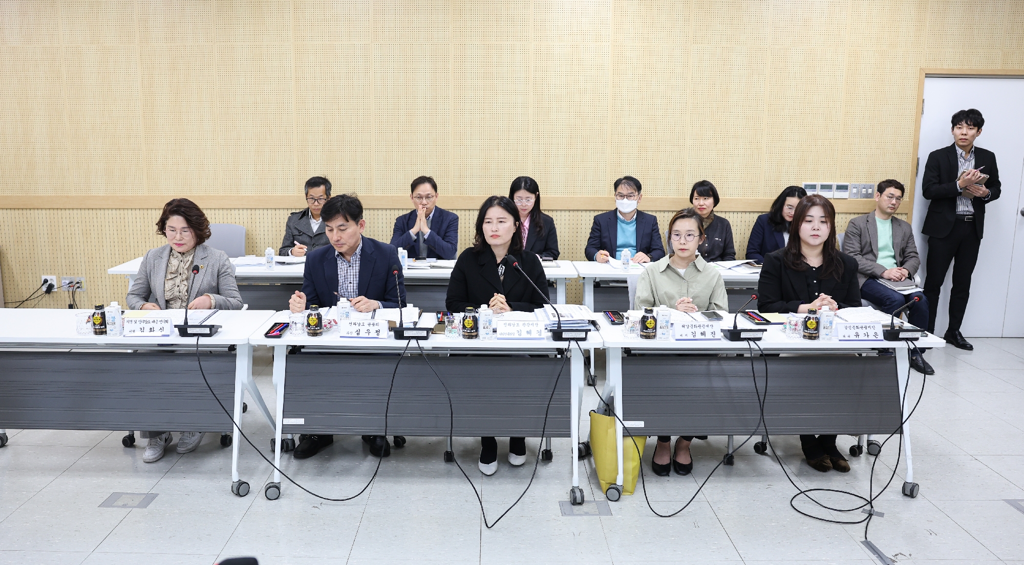 전라남도 생활인구 유입을 위한 상생 관광 활성화 전문가 토론회 첨부이미지 : 25년04월02일 전라남도 생활인구 유입을 위한 상생 관광 활성화 전문가 토론회_03.jpg
