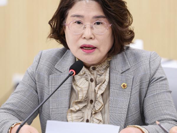 전라남도 생활인구 유입을 위한 상생 관광 활성화 전문가 토론회 첨부이미지 : 25년04월02일 전라남도 생활인구 유입을 위한 상생 관광 활성화 전문가 토론회_23.jpg