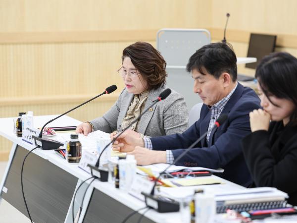 전라남도 생활인구 유입을 위한 상생 관광 활성화 전문가 토론회 첨부이미지 : 25년04월02일 전라남도 생활인구 유입을 위한 상생 관광 활성화 전문가 토론회_20.jpg