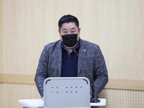 의원연구단체 정책연구용역 심의위원회