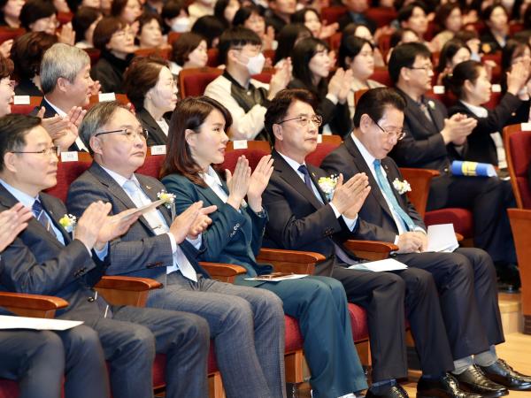 제53회 보건의 날 기념식 첨부이미지 : 25년04월09일 제53회 보건의 날 기념식 - 003.jpg