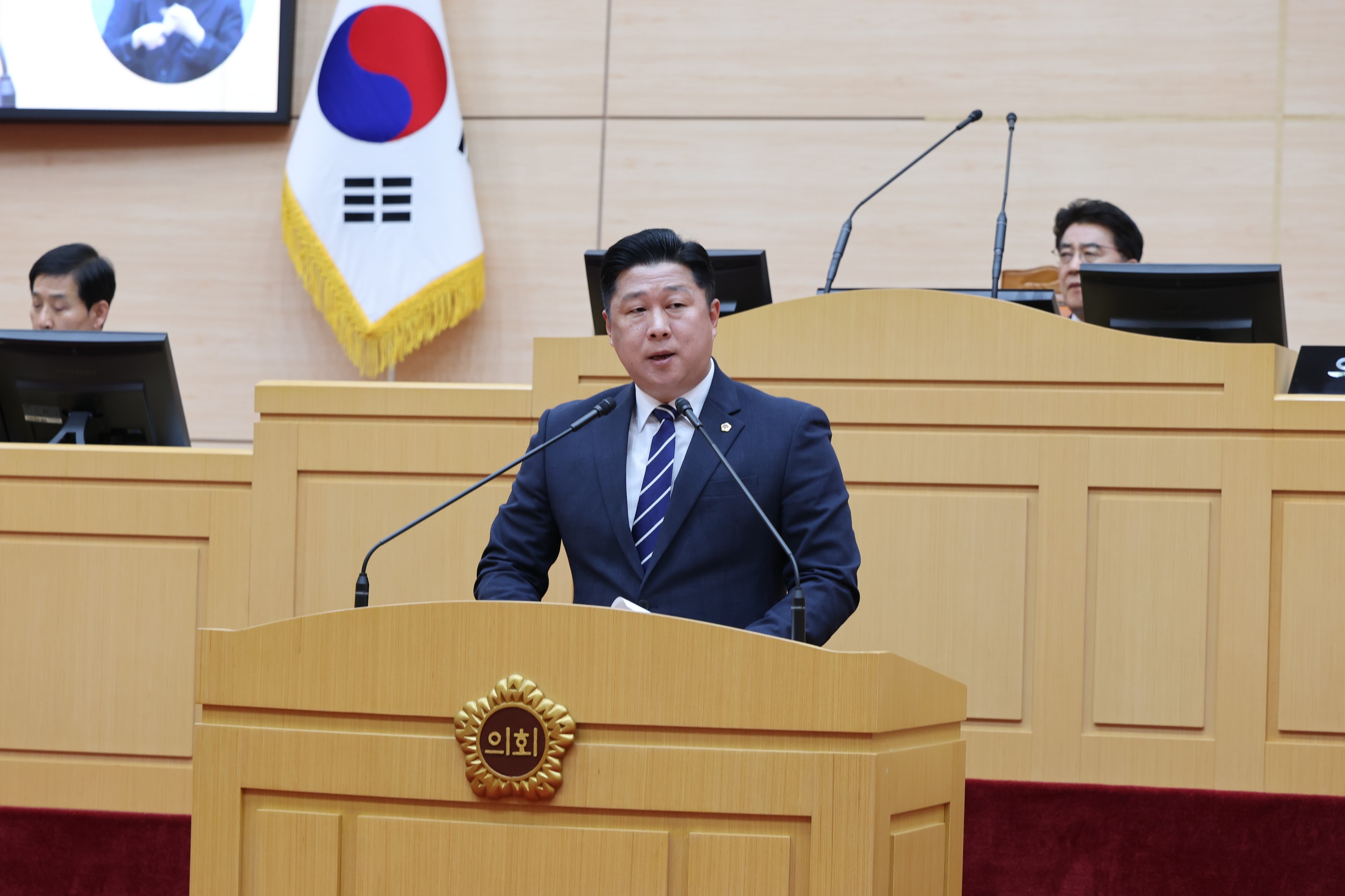 제390회 임시회 제1차 본회의 첨부이미지 : 25년04월30일 제390회 임시회 제1차 본회의 - 152.jpg